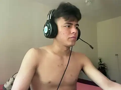 Show modela ToddWarren na web-kameri