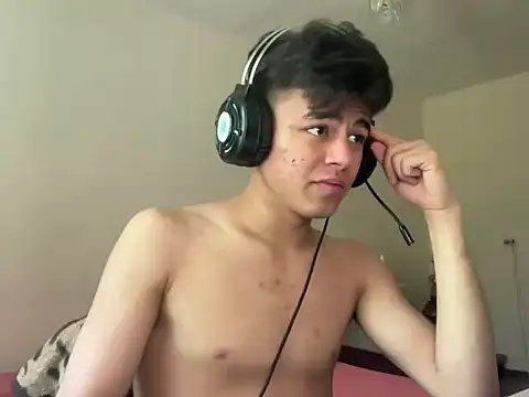 ToddWarren Show in webcam