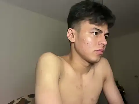 ToddWarren Show in webcam