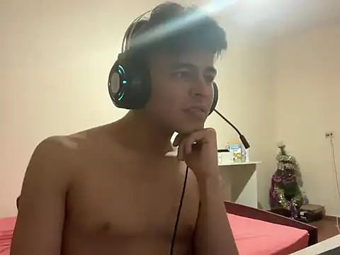ToddWarren Show in webcam