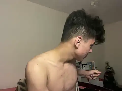 ToddWarren Show in webcam