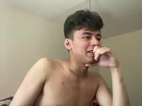 ToddWarren Show in webcam