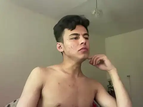 Show modela ToddWarren na web-kameri