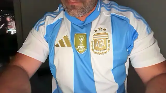 הופעת וובקאם של faantaasy