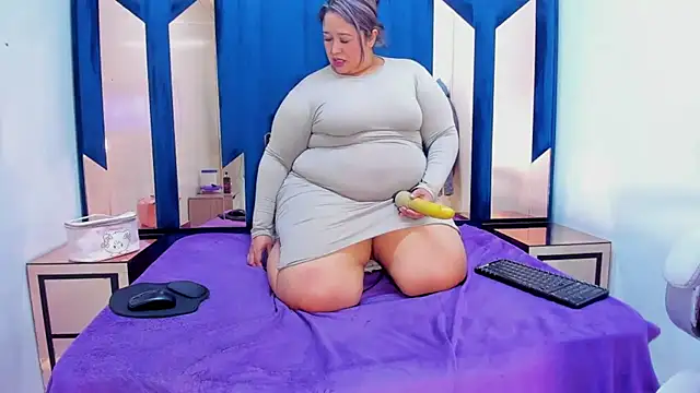 BustyyJuicy_Rs' Live XXX Chat