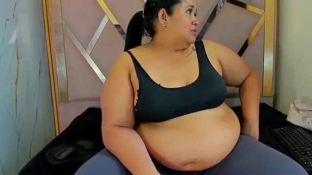 BustyyJuicy_Rs' Webcam Show