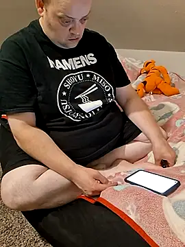 hotmessmnstr webcam show