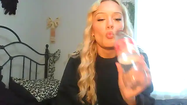 kaci_brooke's Webcam Show