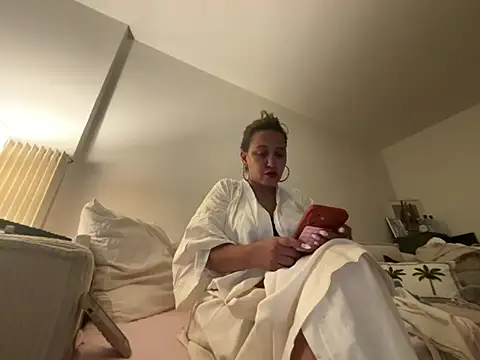 Shylyy25 现场XXX聊天