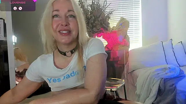 Classy4uuuu's Webcam Show