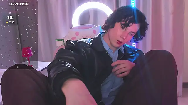 AdrianChill Webcam show