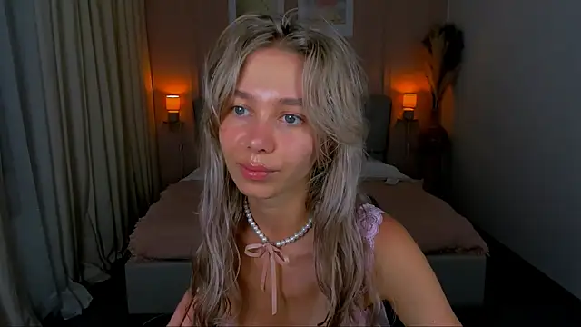 دردشة LuluAlis الجنسية المباشرة