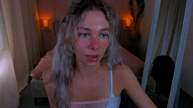 LuluAlis Chat XXX live