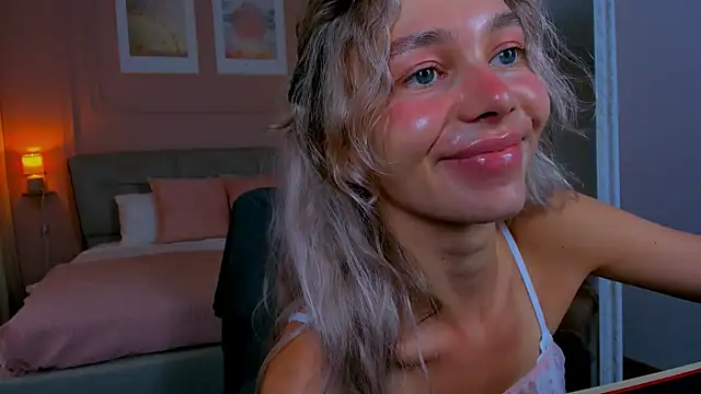 LuluAlis' Live XXX Chat