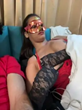 Priyanka011's Webcam Show