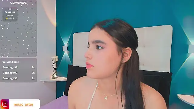MiaaCarter_ Adlı Modelin Canlı XXX Sohbeti