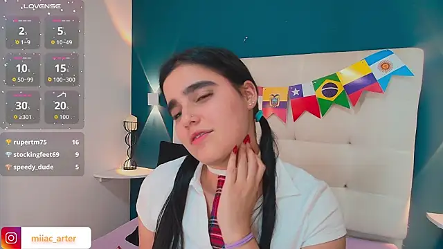 MiaaCarter_ Adlı Modelin Canlı XXX Sohbeti