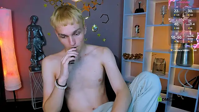 Show modela john_lik na web-kameri