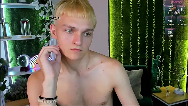 Show modela john_lik na web-kameri