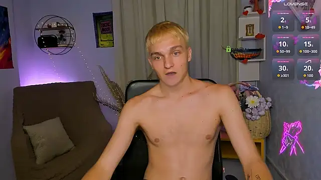 Show modela john_lik na web-kameri