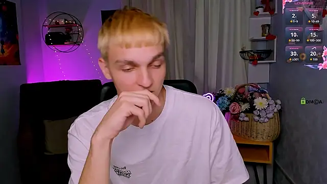 Вебкам-шоу john_lik