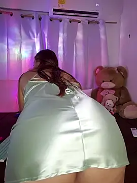 Foxylisaflores' Webcam Show
