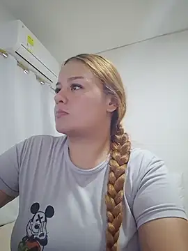 Foxylisaflores 现场XXX聊天