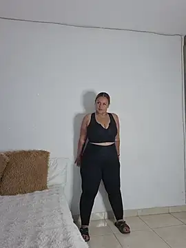Foxylisaflores' Webcam Show