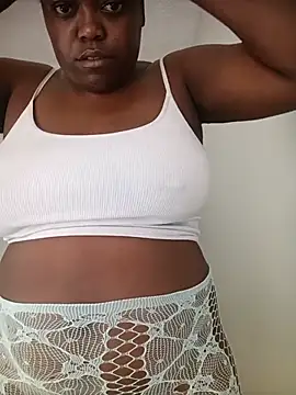 Thickdarkbby Show in webcam