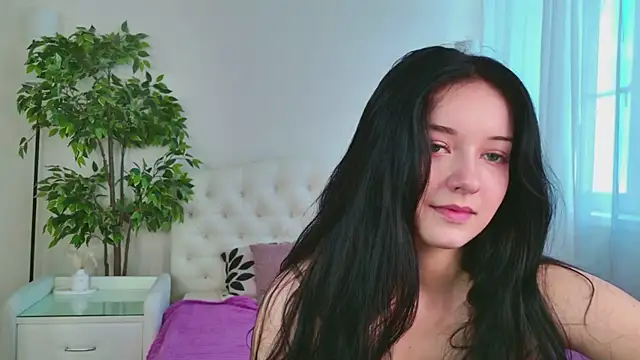 Chat +18 de Kessi_Sweet ao vivo