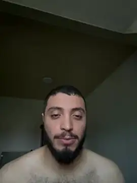 AmjadAlpha Show in webcam