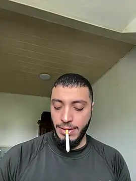 Show de AmjadAlpha na webcam
