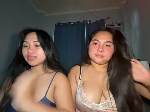 your_pinayhotchubby Adlı Modelin Web Kamerası Şovu