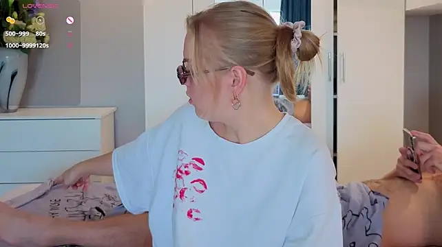LittleForestELF2 Webcam-Show