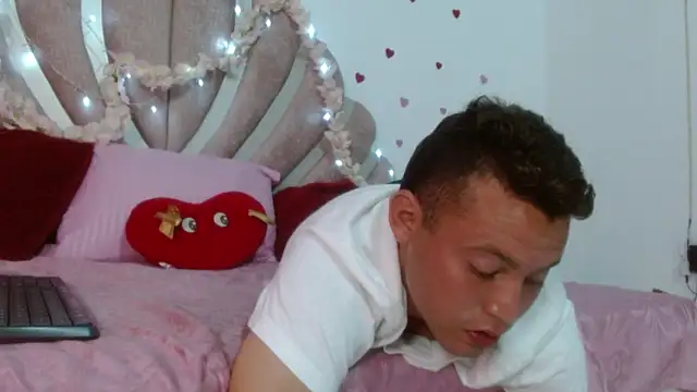 عرض كام sven_fox723