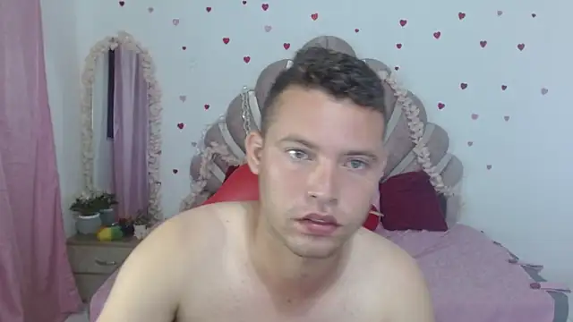 sven_fox723's Webcam Show