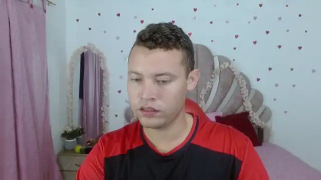 sven_fox723 Show Webcam