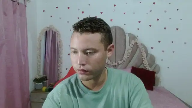 sven_fox723 Pertunjukan Webcam