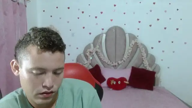 Show modela sven_fox723 na web-kameri