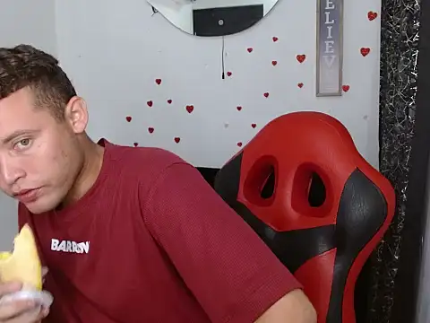 sven_fox723 Pertunjukan Webcam