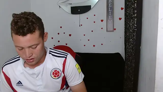 عرض كام sven_fox723
