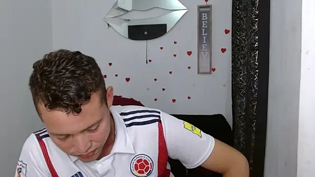 Show de webcam de sven_fox723