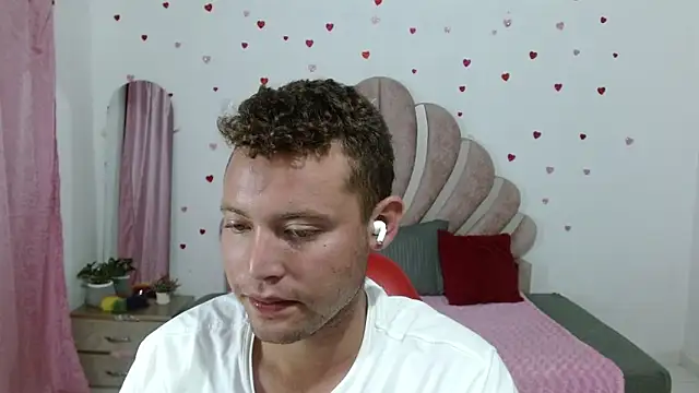 sven_fox723 webkamerás műsora