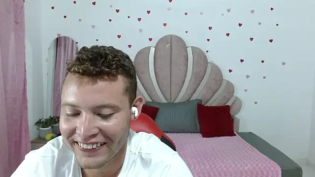 sven_fox723 Pertunjukan Webcam