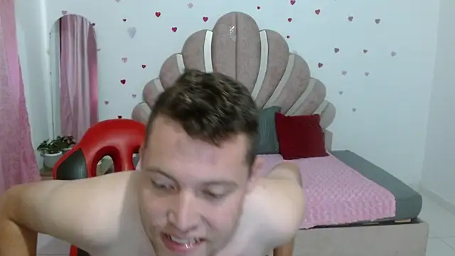 Show modela sven_fox723 na web-kameri