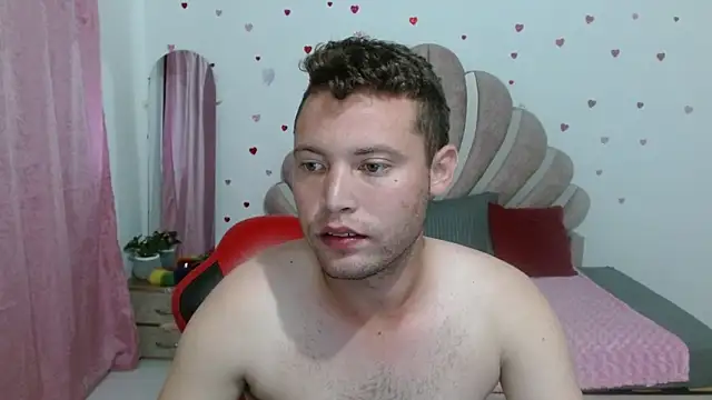 sven_fox723 Show Webcam