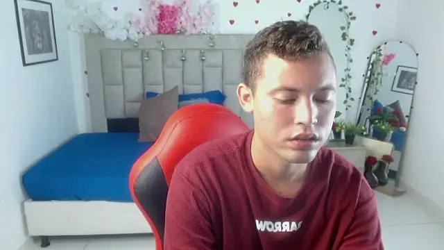 Show de webcam de sven_fox723