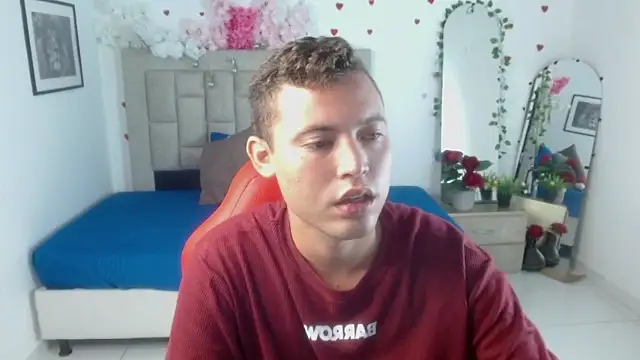 sven_fox723 Pertunjukan Webcam
