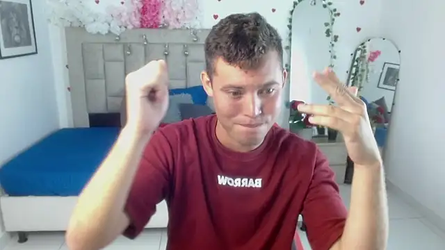 sven_fox723: вебкам-шоу