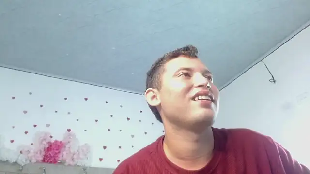 Chat +18 de sven_fox723 ao vivo